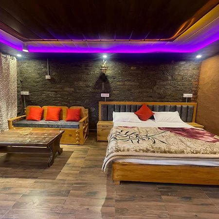 Nature Villaas Basa Homestay Pauri Bagian luar foto