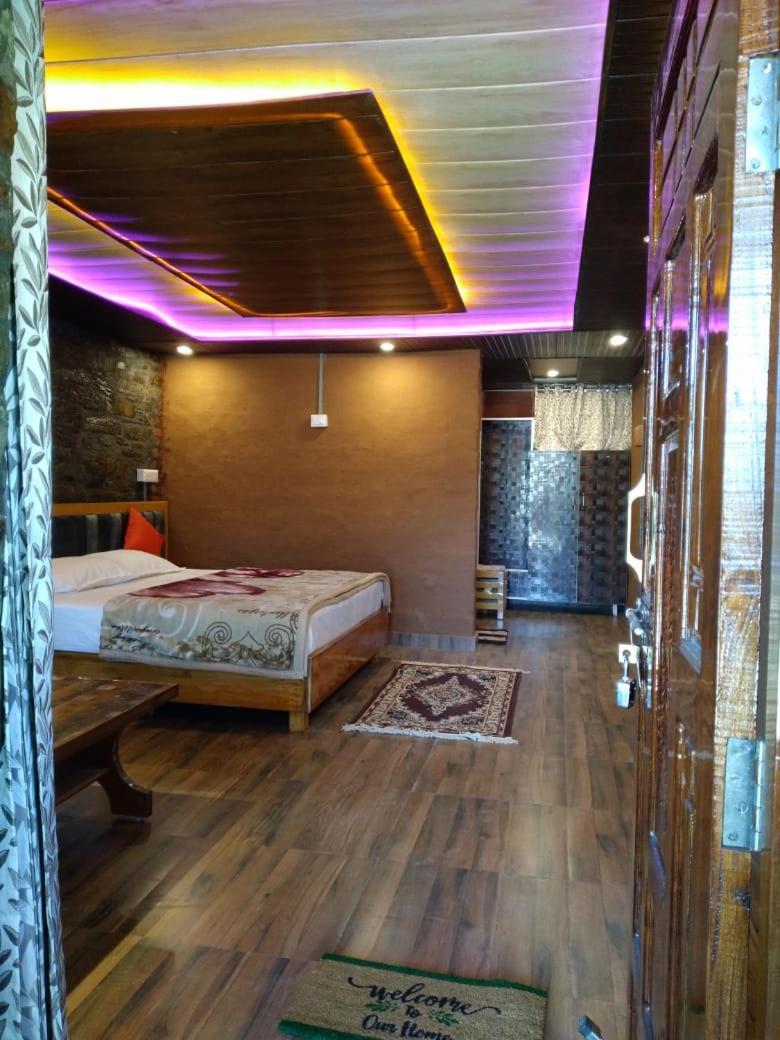 Nature Villaas Basa Homestay Pauri Bagian luar foto