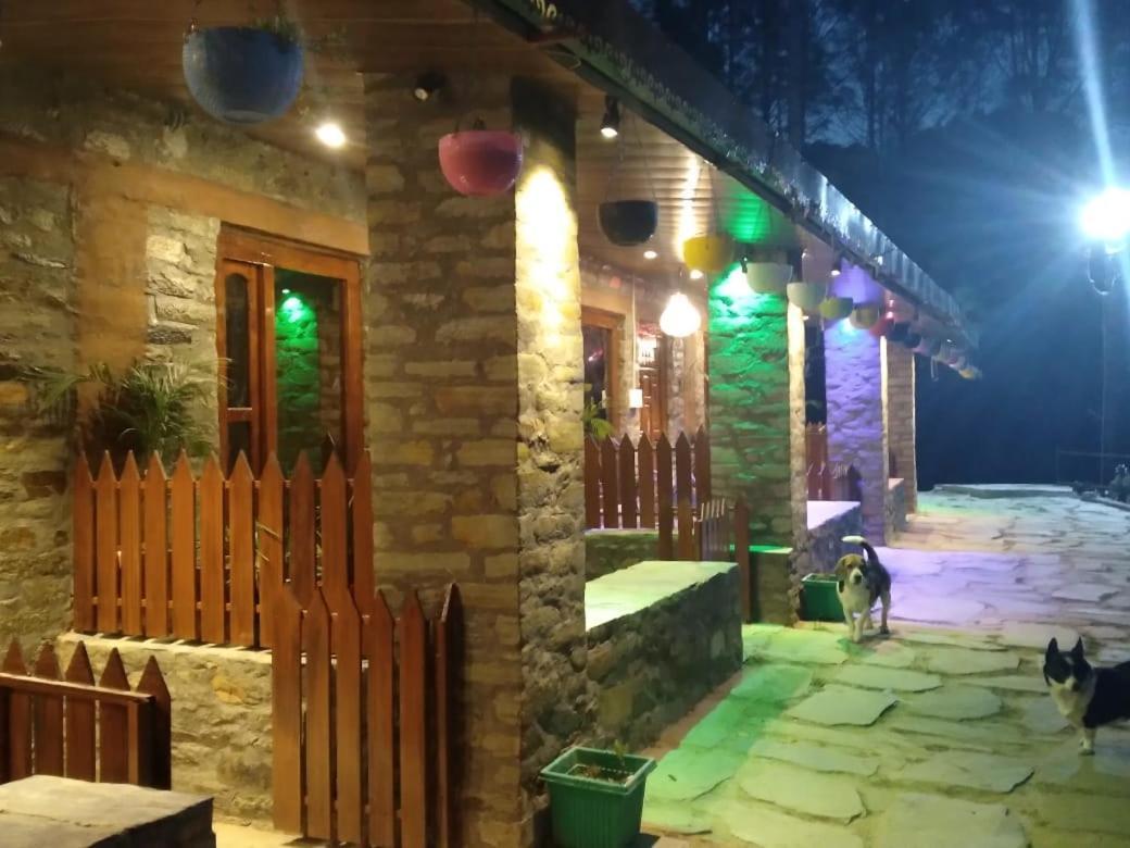 Nature Villaas Basa Homestay Pauri Bagian luar foto