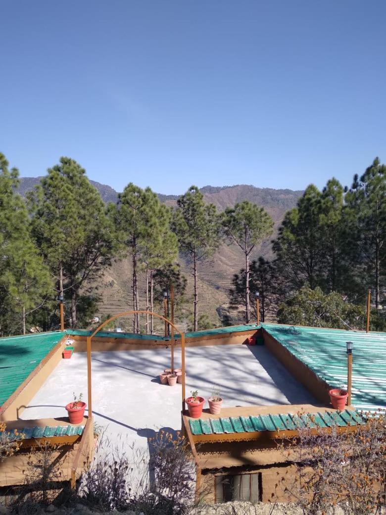 Nature Villaas Basa Homestay Pauri Bagian luar foto