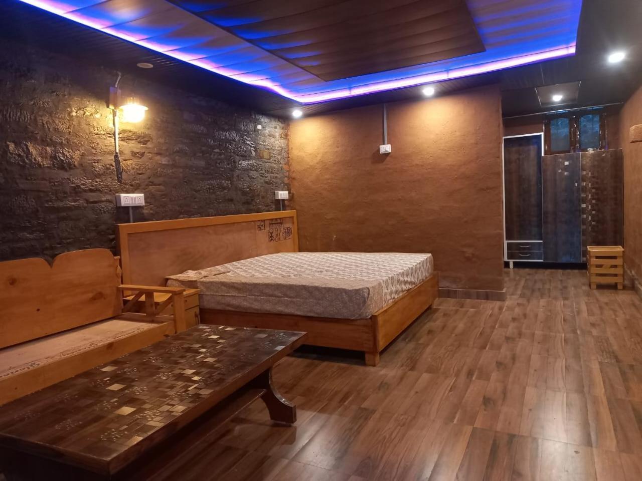 Nature Villaas Basa Homestay Pauri Bagian luar foto