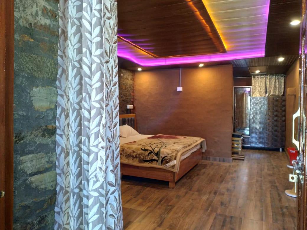 Nature Villaas Basa Homestay Pauri Bagian luar foto