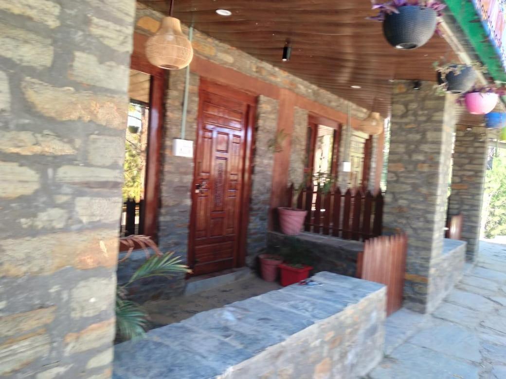 Nature Villaas Basa Homestay Pauri Bagian luar foto